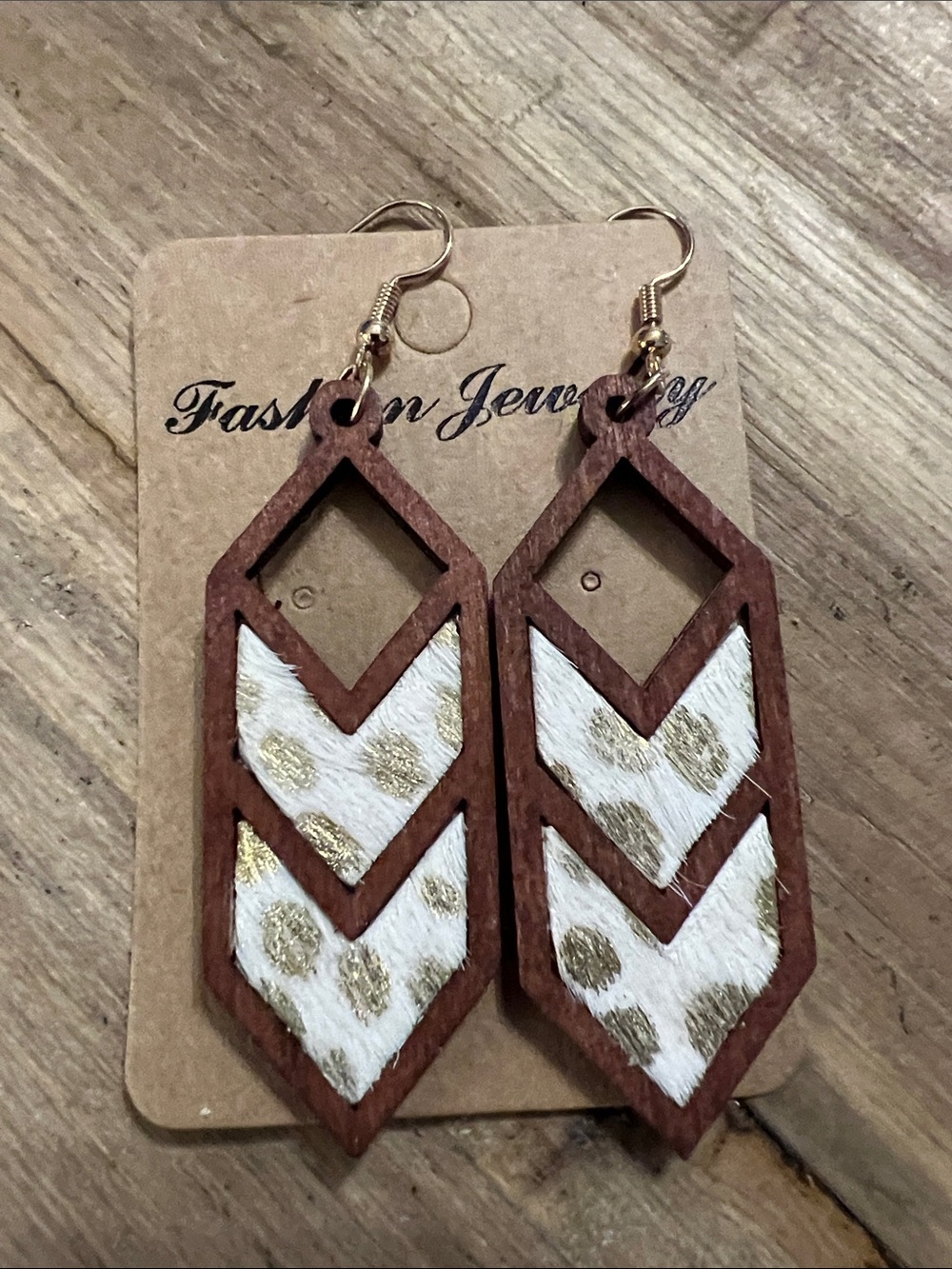 3/$18 Wooden Geometric Drop Earrings with White & Gold Accents Lot 2188